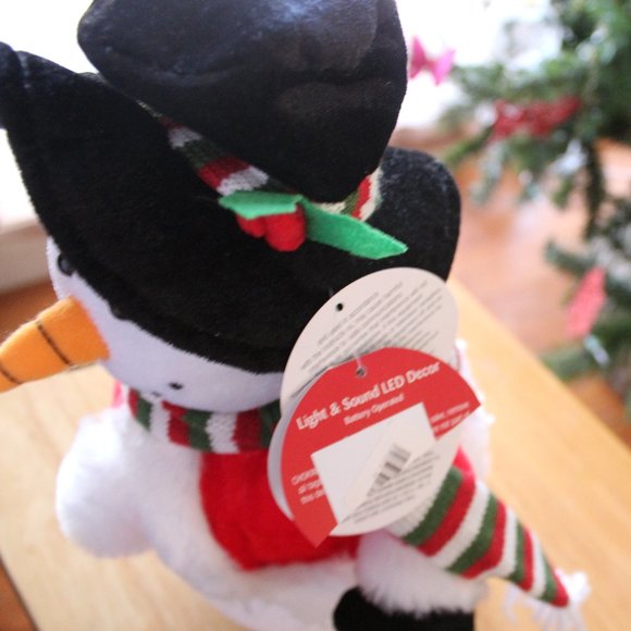 Winter Wonder Lane Light and Sound Snowman - Picture 3 of 4